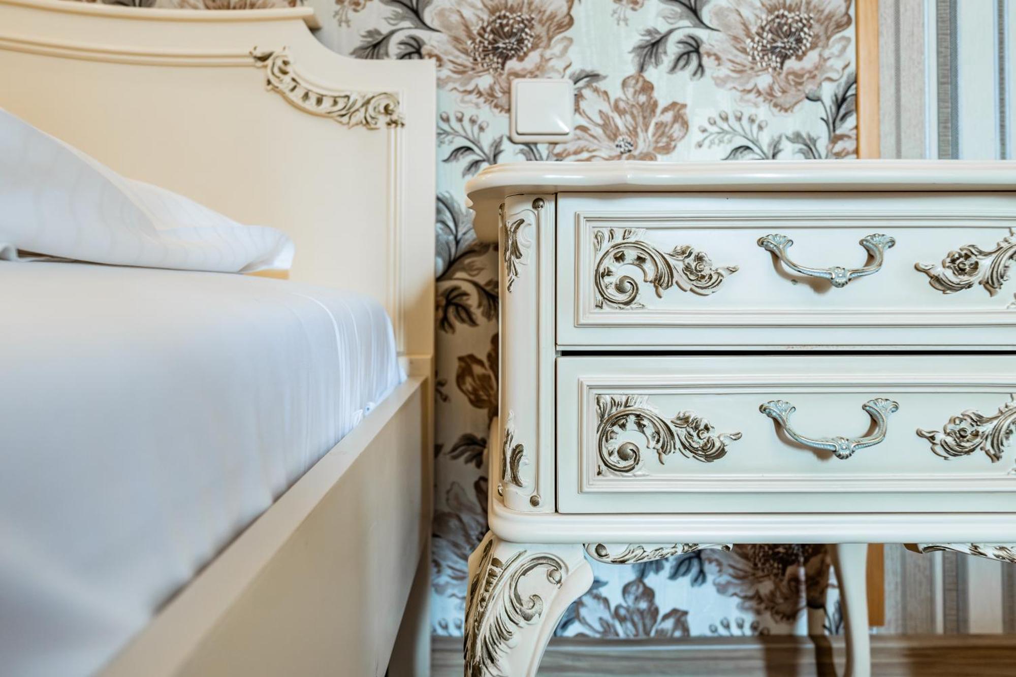 Hotel Pension Baronesse Wina Bagian luar foto